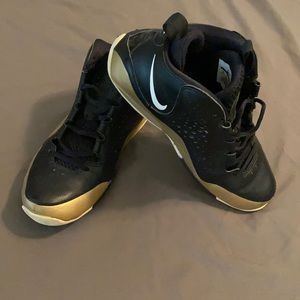 Nike Air Max Wavy Basketball AV8061 003 Mens US 8